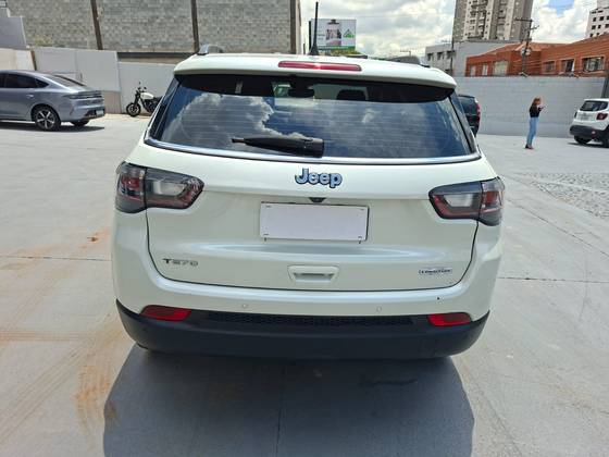 JEEP COMPASS 1.3 T270 TURBO FLEX LONGITUDE AT6